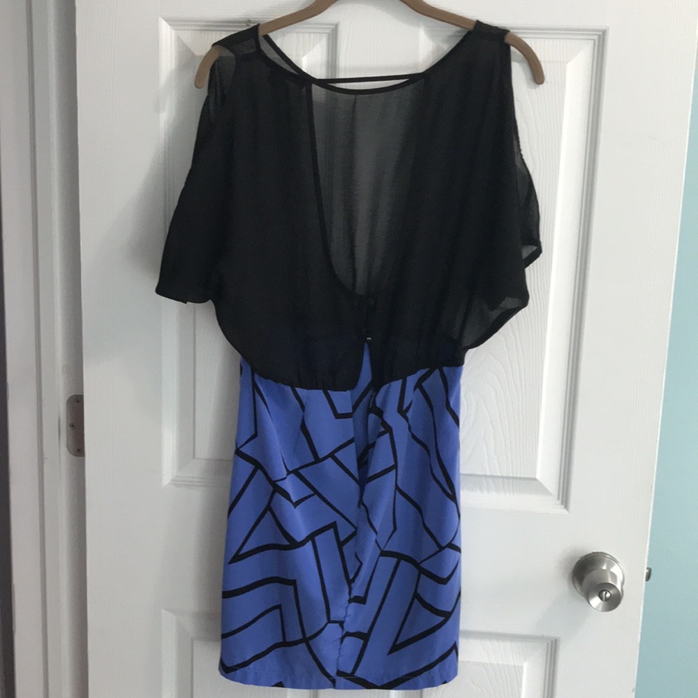 Dress - Picture 3 of 4
